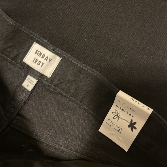 NWT Jeans - Aritzia - Picture 2 of 6